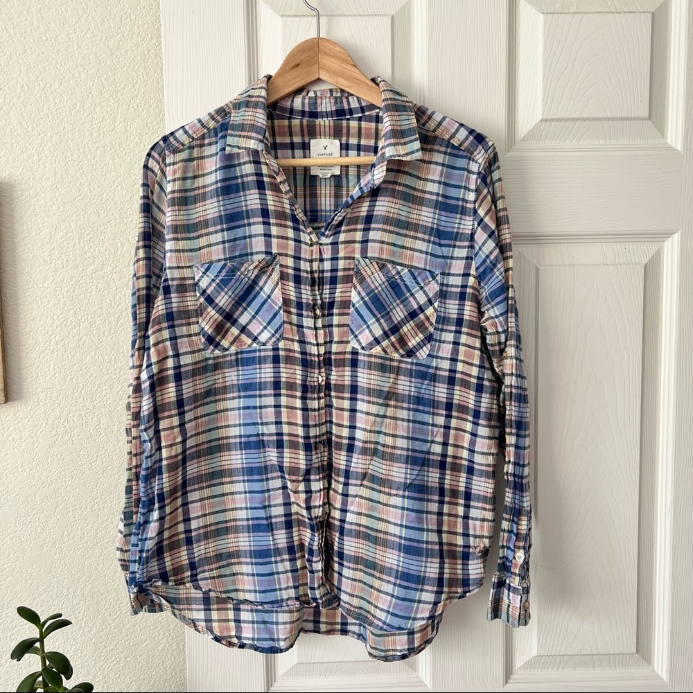 American Eagle Vintage Boyfriend Blue Plaid Tab Sleeve Button Up Shirt Size L